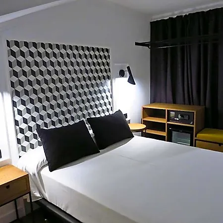 Colon Plaza By Anthology 4*