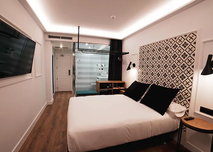 Szálloda Colon Plaza 4*