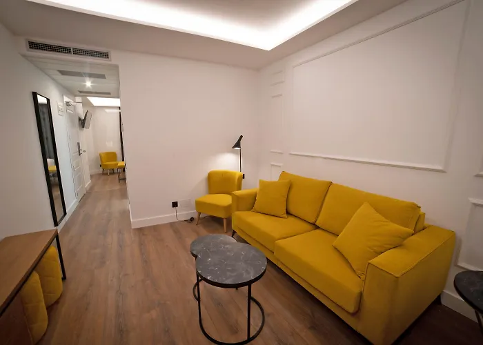 Szálloda Colon Plaza 4*