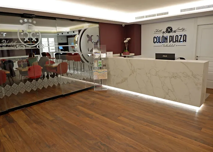 호텔 Colon Plaza 바야돌리드